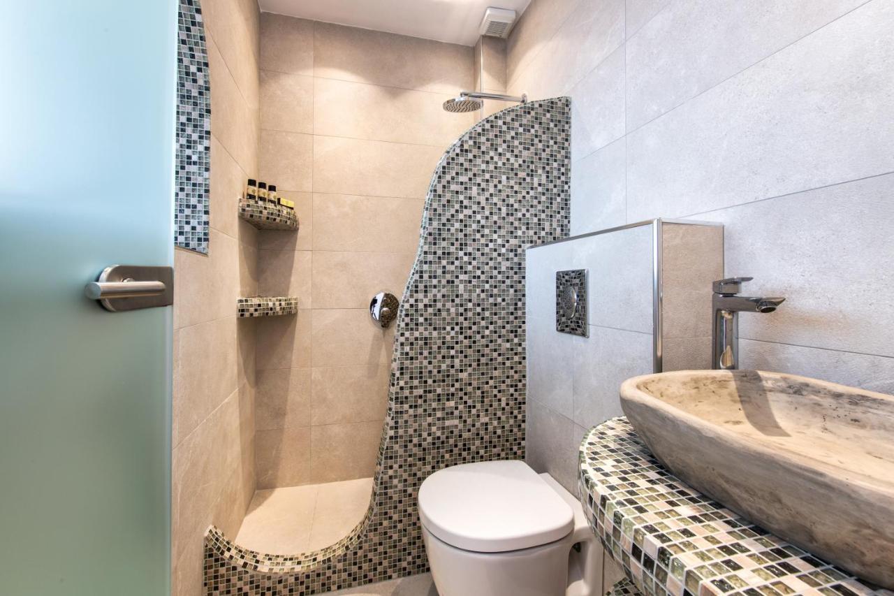 Nectarios Villa - Studios & Suites Adults Only Тира Экстерьер фото