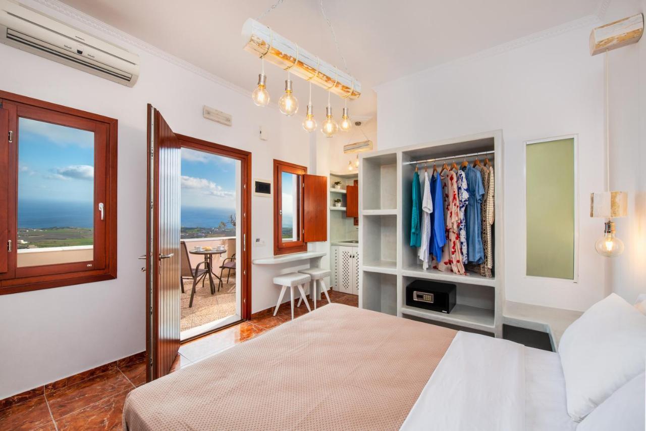 Nectarios Villa - Studios & Suites Adults Only Тира Экстерьер фото
