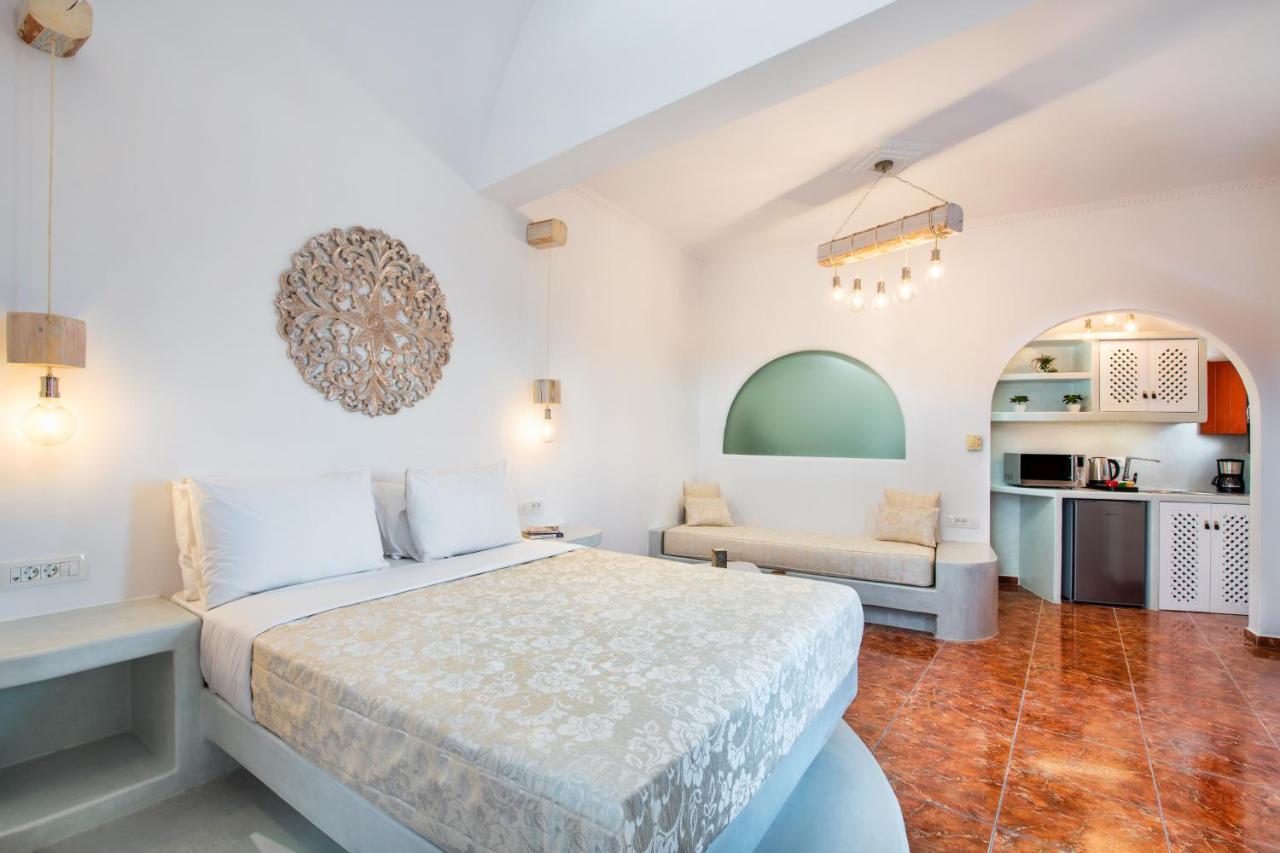 Nectarios Villa - Studios & Suites Adults Only Тира Экстерьер фото